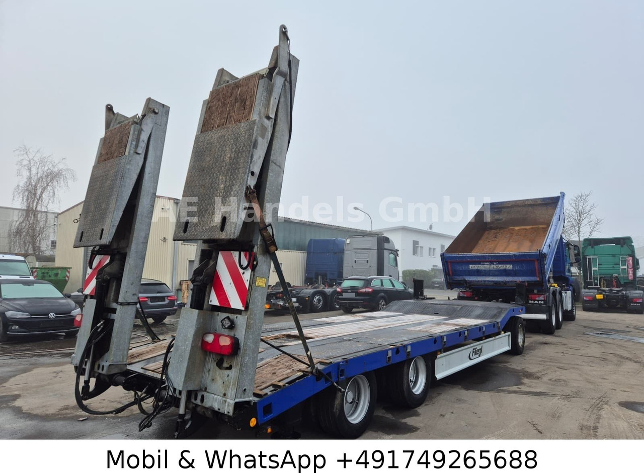 Fliegl DTS 300 Drehschemel Tieflader*Hydraulische Rampe - Низькорамна платформа причіп: фото 4 Fliegl DTS 300 Drehschemel Tieflader*Hydraulische Rampe - Низькорамна платформа причіп: фото 4