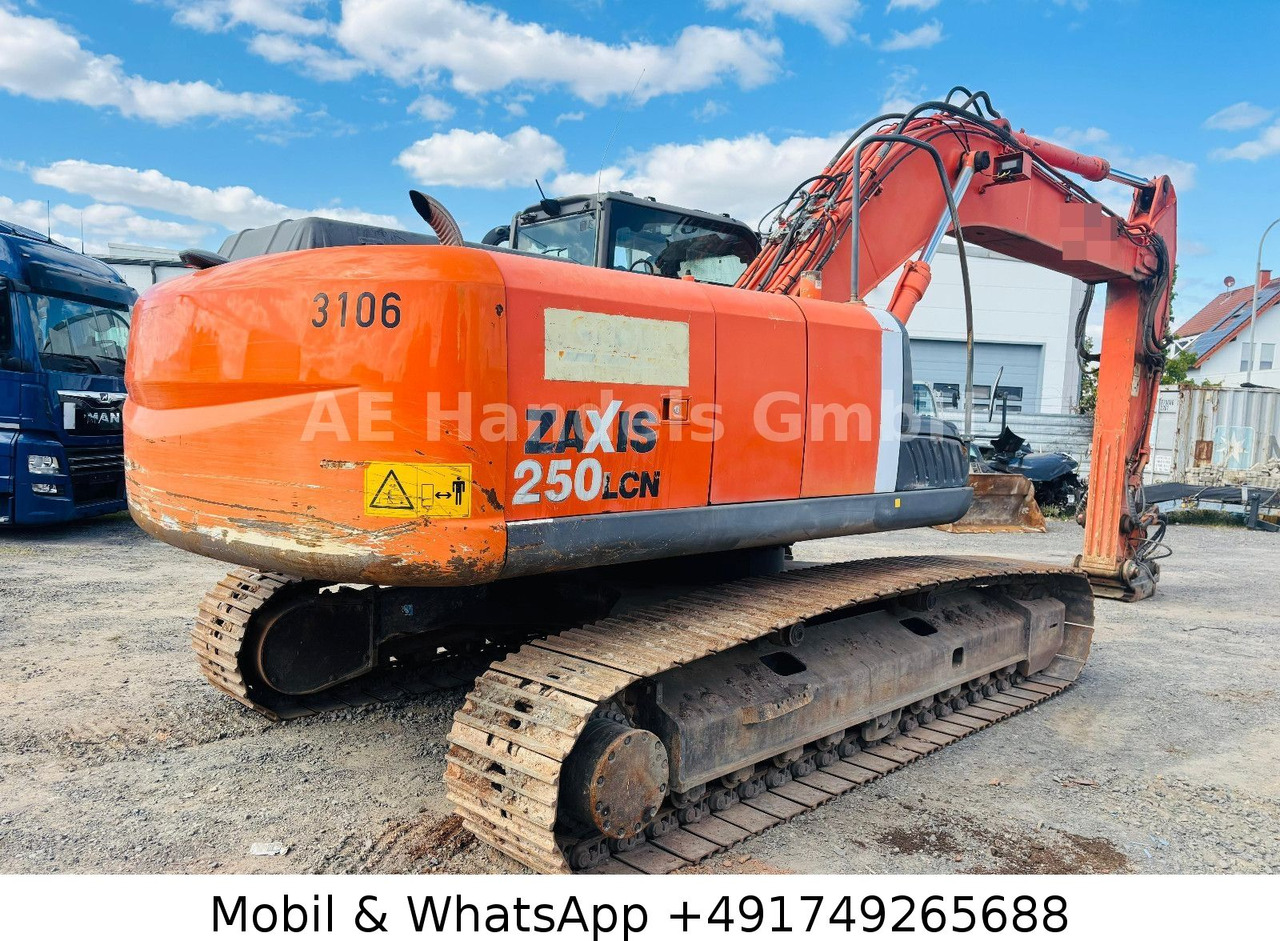 Hitachi ZX250LCN-3 *16.800 STD/Monoausleger/OilQuick - Гусеничний екскаватор: фото 5 Hitachi ZX250LCN-3 *16.800 STD/Monoausleger/OilQuick - Гусеничний екскаватор: фото 5