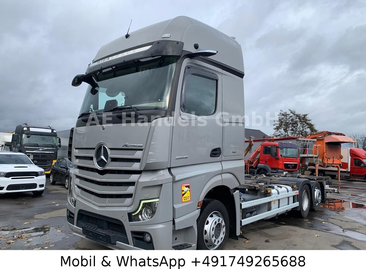 Mercedes-Benz Actros V 2545 BigSpace LL*Retarder/LBW/Lenk+Lift - Контейнеровоз/ Змінний кузов вантажівка: фото 1 Mercedes-Benz Actros V 2545 BigSpace LL*Retarder/LBW/Lenk+Lift - Контейнеровоз/ Змінний кузов вантажівка: фото 1