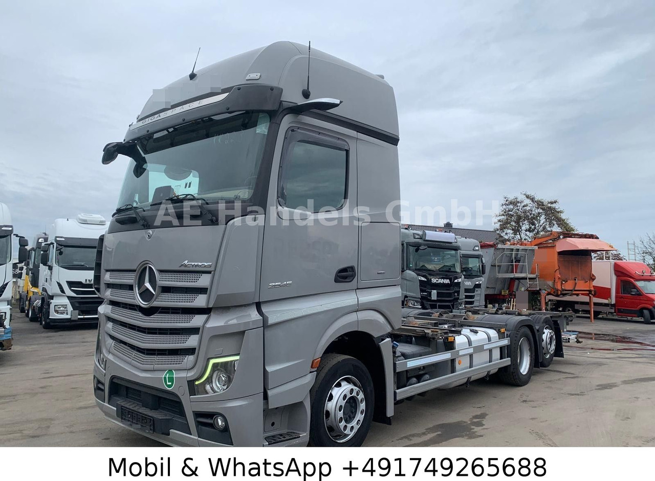 Mercedes-Benz Actros V 2545 BigSpace LL*Retarder/LBW/Lenk+Lift - Контейнеровоз/ Змінний кузов вантажівка: фото 1 Mercedes-Benz Actros V 2545 BigSpace LL*Retarder/LBW/Lenk+Lift - Контейнеровоз/ Змінний кузов вантажівка: фото 1