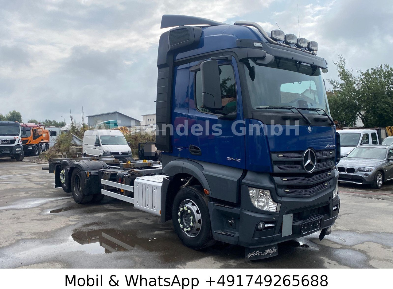 Mercedes-Benz Benz Actros IV 2542 L LL 6x2 *Retarder/Lift/LDW - Контейнеровоз/ Змінний кузов вантажівка: фото 1 Mercedes-Benz Benz Actros IV 2542 L LL 6x2 *Retarder/Lift/LDW - Контейнеровоз/ Змінний кузов вантажівка: фото 1