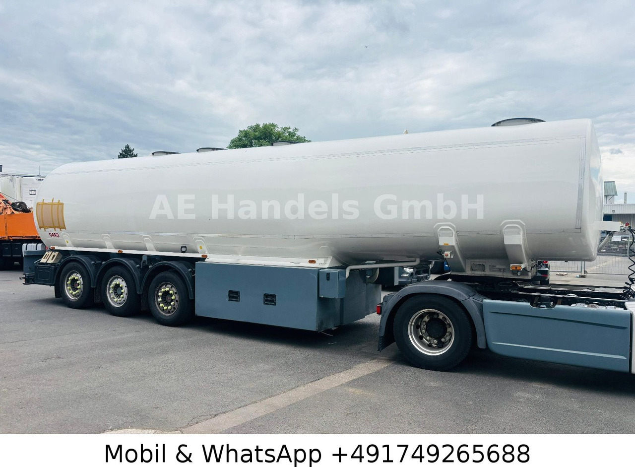 ROHR TAL-A-ZE 44,0 *44m³/ADR/4xKammer/4xDomdeckel - Напівпричіп цистерна: фото 2 ROHR TAL-A-ZE 44,0 *44m³/ADR/4xKammer/4xDomdeckel - Напівпричіп цистерна: фото 2
