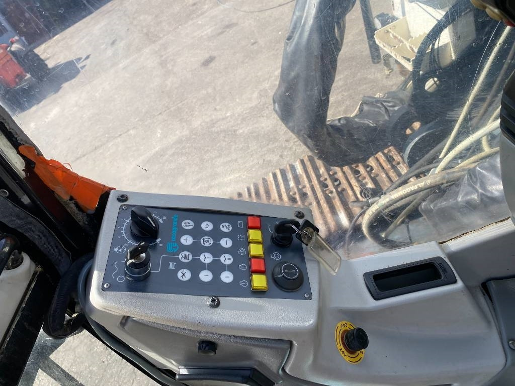 Бурова установка Casagrande B 175 XP 1er Main/Origine Française endommagée: фото 42