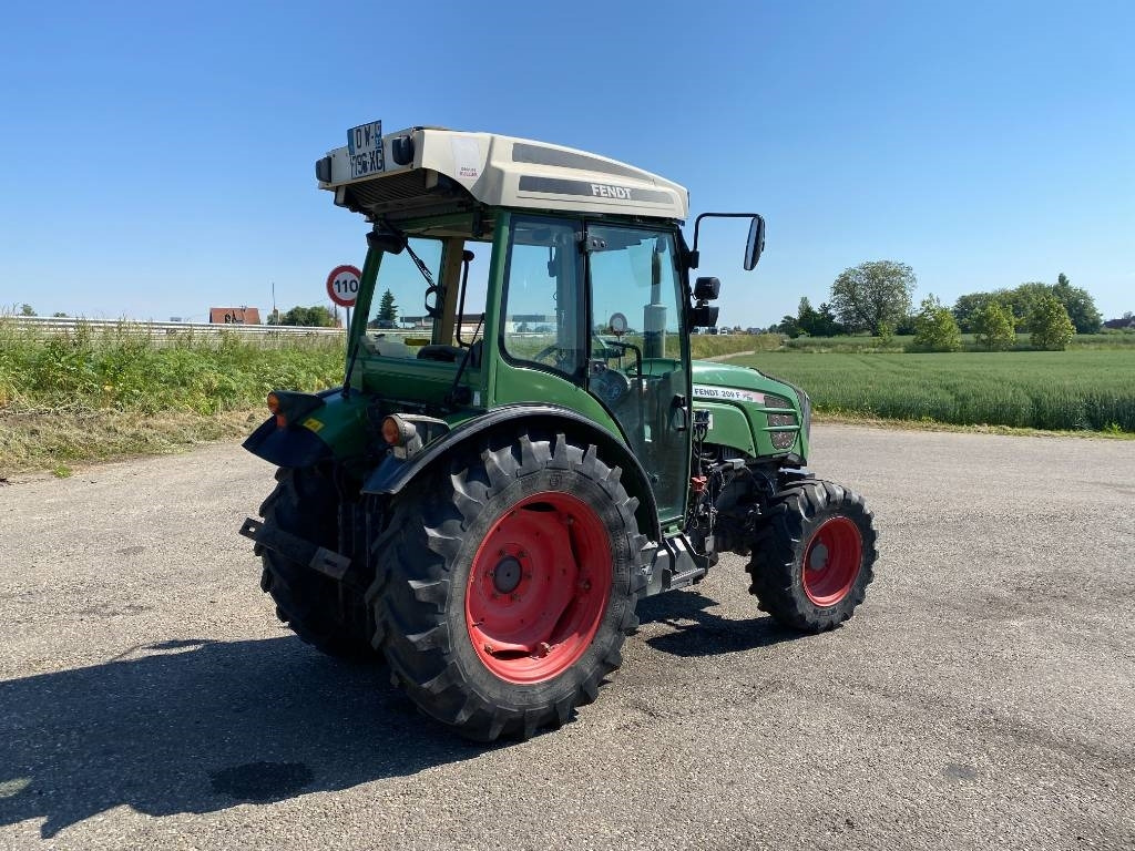 Fendt 209F Vario TMS 1er Main endommagé - Трактор: фото 4 Fendt 209F Vario TMS 1er Main endommagé - Трактор: фото 4