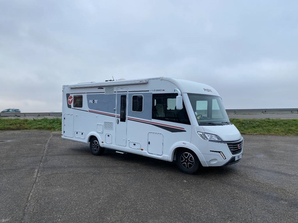 Fiat DUCATO MAXI 160 Multijet 2,2D/PILOTE G741endommagé - Інтегрований автобудинок: фото 3 Fiat DUCATO MAXI 160 Multijet 2,2D/PILOTE G741endommagé - Інтегрований автобудинок: фото 3