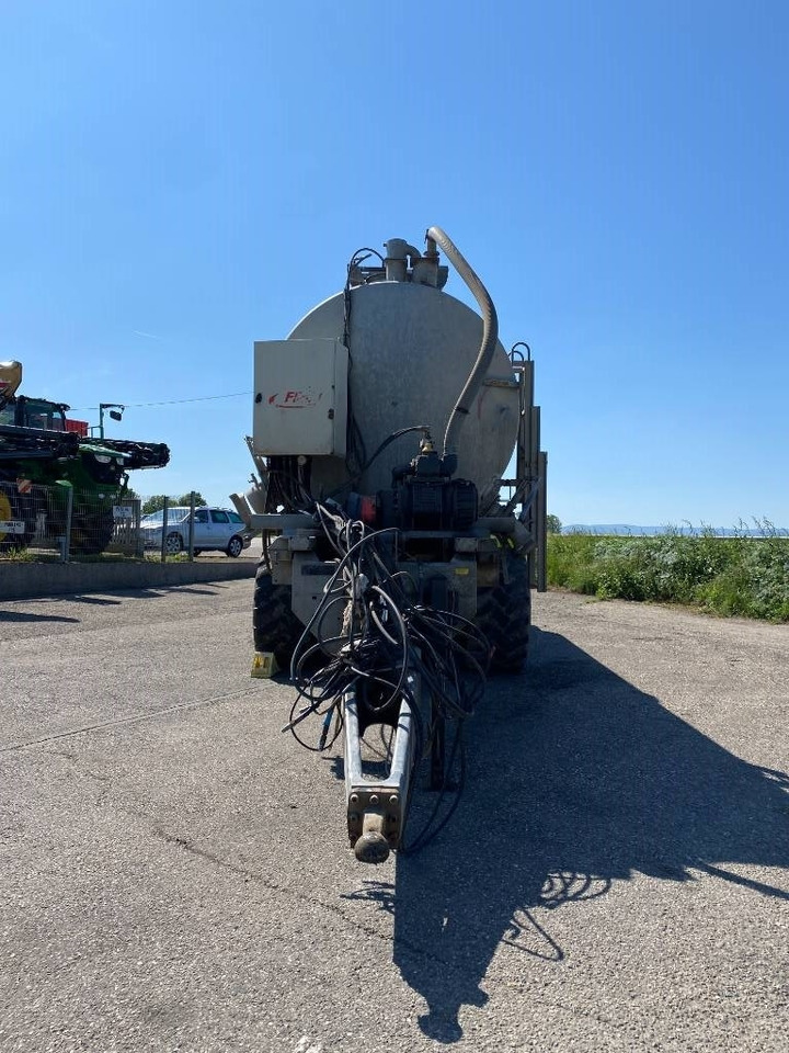 Fliegl WFG10100/Châssis Porteur-Citerne 24000Litres - Сільськогосподарський причіп: фото 2 Fliegl WFG10100/Châssis Porteur-Citerne 24000Litres - Сільськогосподарський причіп: фото 2