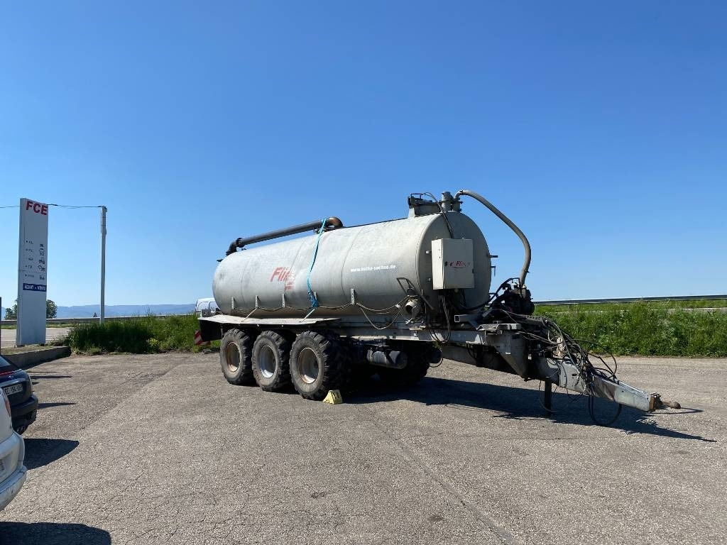 Fliegl WFG10100/Châssis Porteur-Citerne 24000Litres - Розкидач рідких добрив: фото 3 Fliegl WFG10100/Châssis Porteur-Citerne 24000Litres - Розкидач рідких добрив: фото 3