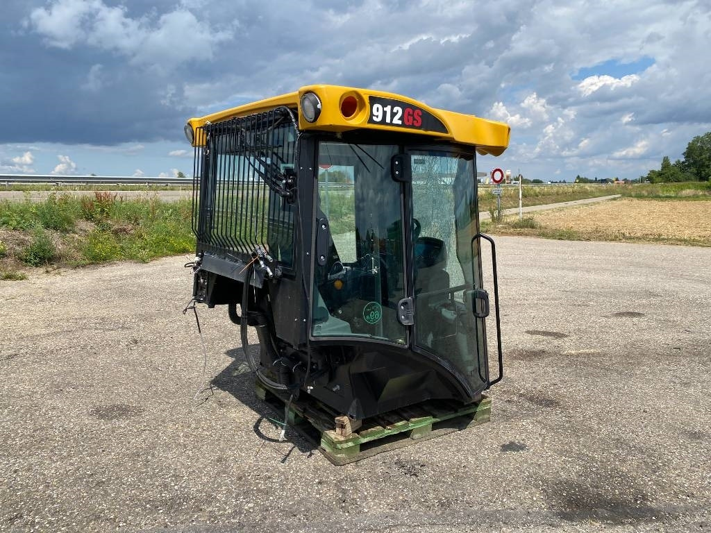 Hydrema Cabine pour tombereau Hydrema 912 GS endommagée - Кабіна в категорії Будівельна техніка: фото 4 Hydrema Cabine pour tombereau Hydrema 912 GS endommagée - Кабіна в категорії Будівельна техніка: фото 4