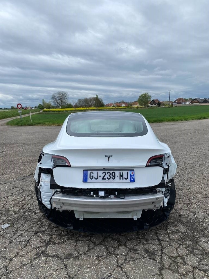 Tesla MODEL 3 5YJ3 - Rwd-Carte Grise Française endommagé - Легковий автомобіль: фото 5 Tesla MODEL 3 5YJ3 - Rwd-Carte Grise Française endommagé - Легковий автомобіль: фото 5