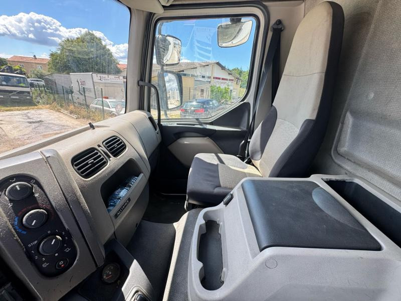 Рефрижератор вантажівка Renault Midlum 220 DXI: фото 15