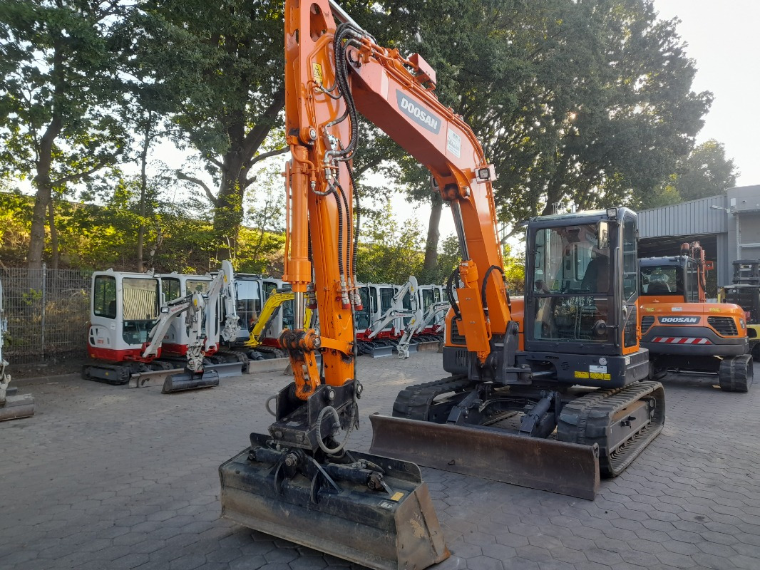 Doosan DX85R-3 - Екскаватор: фото 1 Doosan DX85R-3 - Екскаватор: фото 1