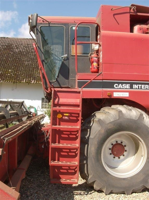 Case IH 1680 E 22 fod skærebord og ekstra bredde hjul - Зернозбиральний комбайн: фото 3 Case IH 1680 E 22 fod skærebord og ekstra bredde hjul - Зернозбиральний комбайн: фото 3
