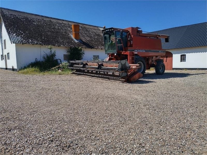 Case IH 1680 E 22 fod skærebord og ekstra bredde hjul - Зернозбиральний комбайн: фото 2 Case IH 1680 E 22 fod skærebord og ekstra bredde hjul - Зернозбиральний комбайн: фото 2