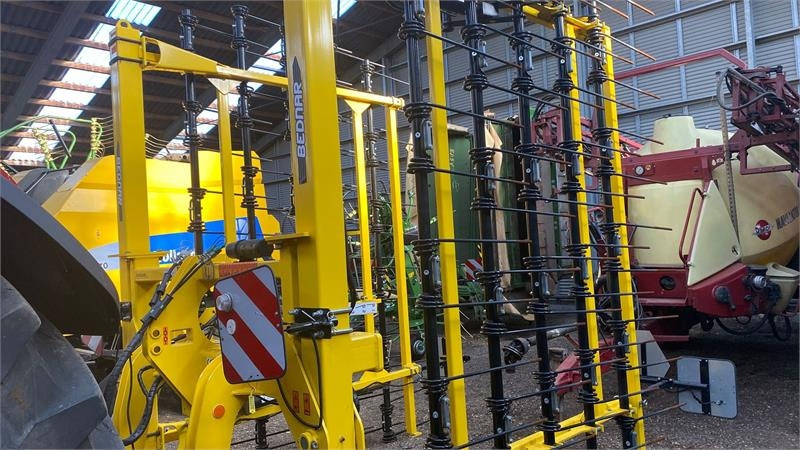 Bednar Striegel PRO PN 7500 - Сільськогосподарська техніка: фото 1 Bednar Striegel PRO PN 7500 - Сільськогосподарська техніка: фото 1