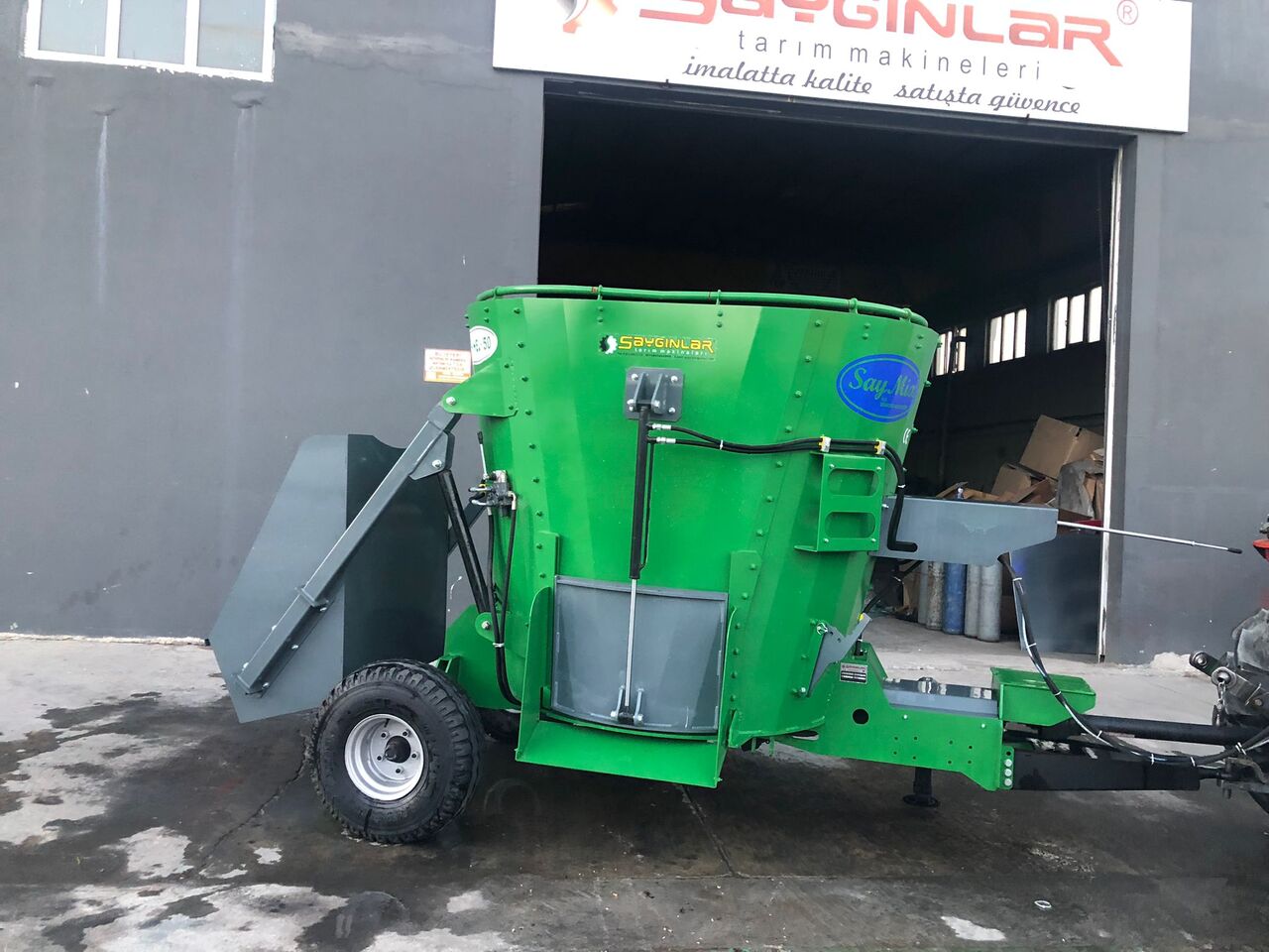 SAYGINLAR vertical feed mixer wagon - Техніка для тваринництва: фото 2 SAYGINLAR vertical feed mixer wagon - Техніка для тваринництва: фото 2