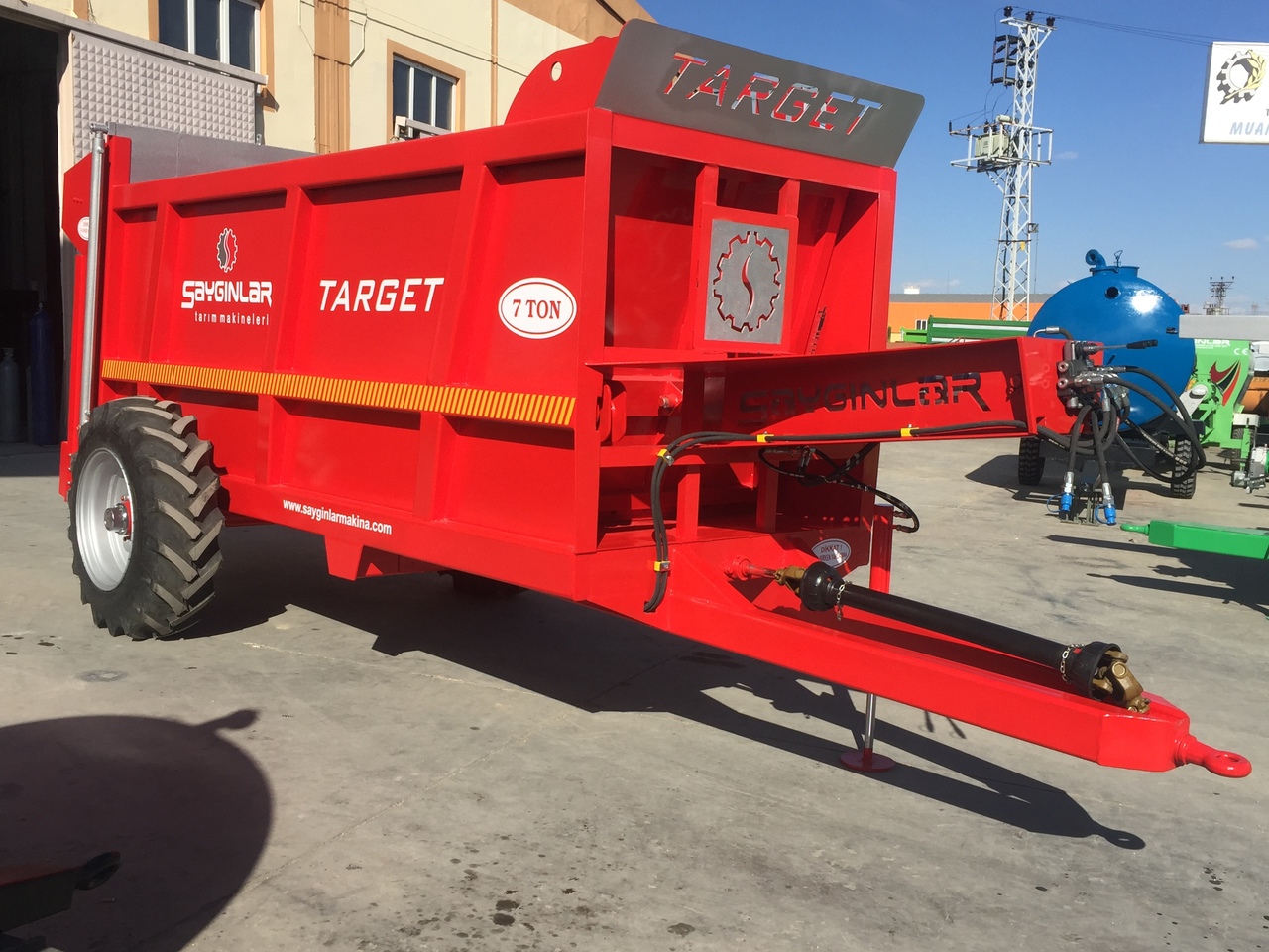 TARGET 10 TON HYDRAULIC PUSH MANURE SPREADER - Гноєрозкидач: фото 2 TARGET 10 TON HYDRAULIC PUSH MANURE SPREADER - Гноєрозкидач: фото 2