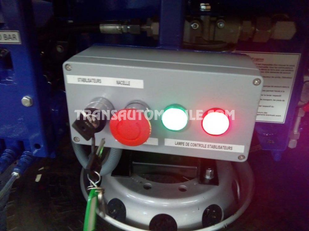 Iveco Eurocargo ML150E24W 5.9L Diesel NACELLE - 4x4 в лізинг Iveco Eurocargo ML150E24W 5.9L Diesel NACELLE - 4x4: фото 10 Iveco Eurocargo ML150E24W 5.9L Diesel NACELLE - 4x4 в лізинг Iveco Eurocargo ML150E24W 5.9L Diesel NACELLE - 4x4: фото 10