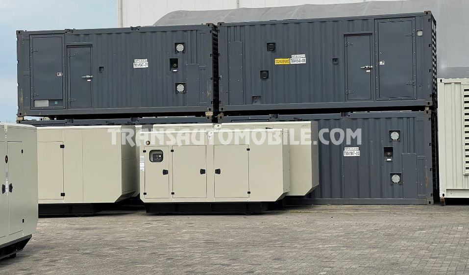 Perkins 700 kVA 97.0L DIESEL - EXPORT OUT EU - Електричний генератор: фото 2 Perkins 700 kVA 97.0L DIESEL - EXPORT OUT EU - Електричний генератор: фото 2