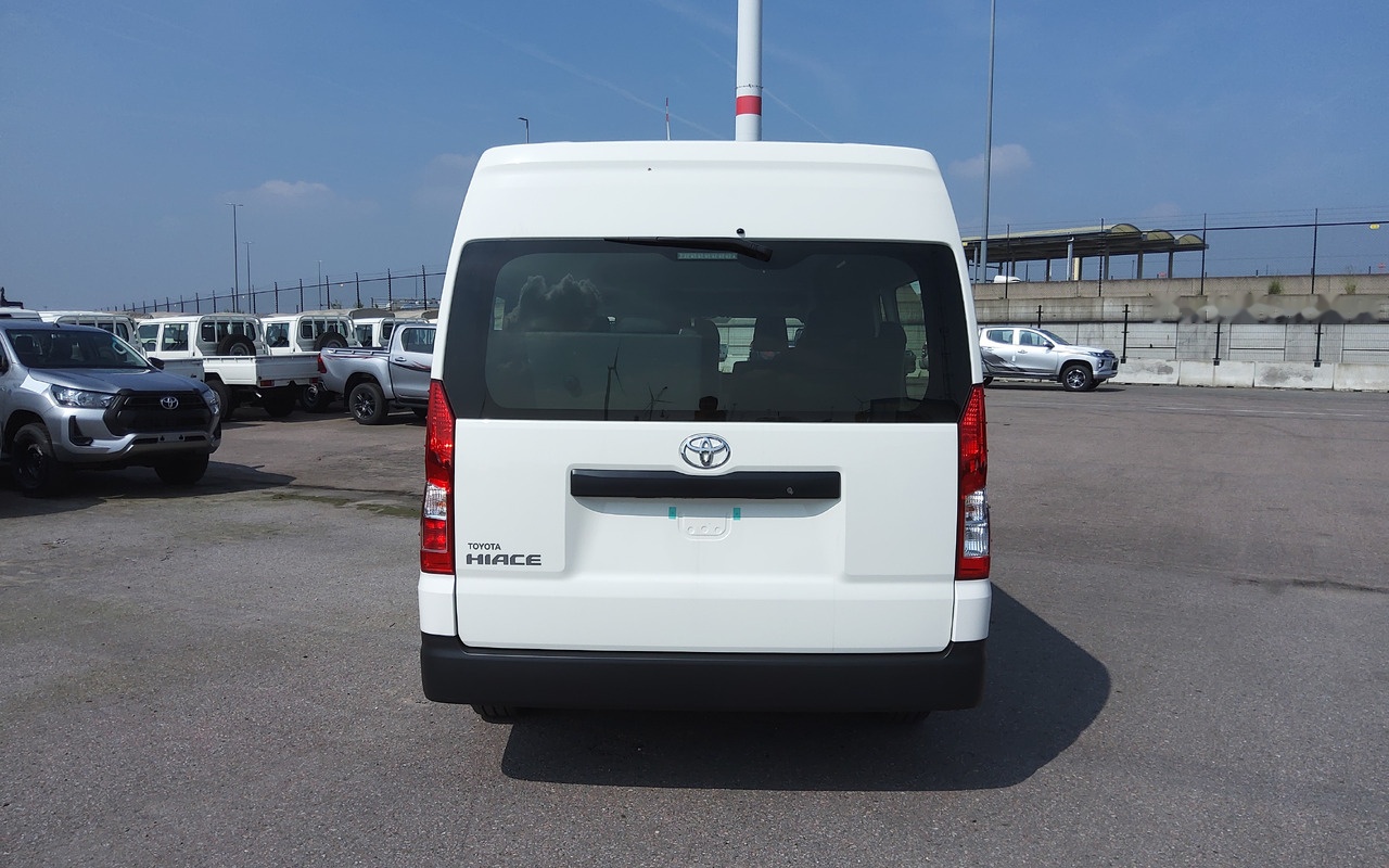 Toyota Hiace HIGH ROOF / TOIT HAUT 2.8L Diesel Manual base - Мікроавтобус, Пасажирський фургон: фото 2 Toyota Hiace HIGH ROOF / TOIT HAUT 2.8L Diesel Manual base - Мікроавтобус, Пасажирський фургон: фото 2