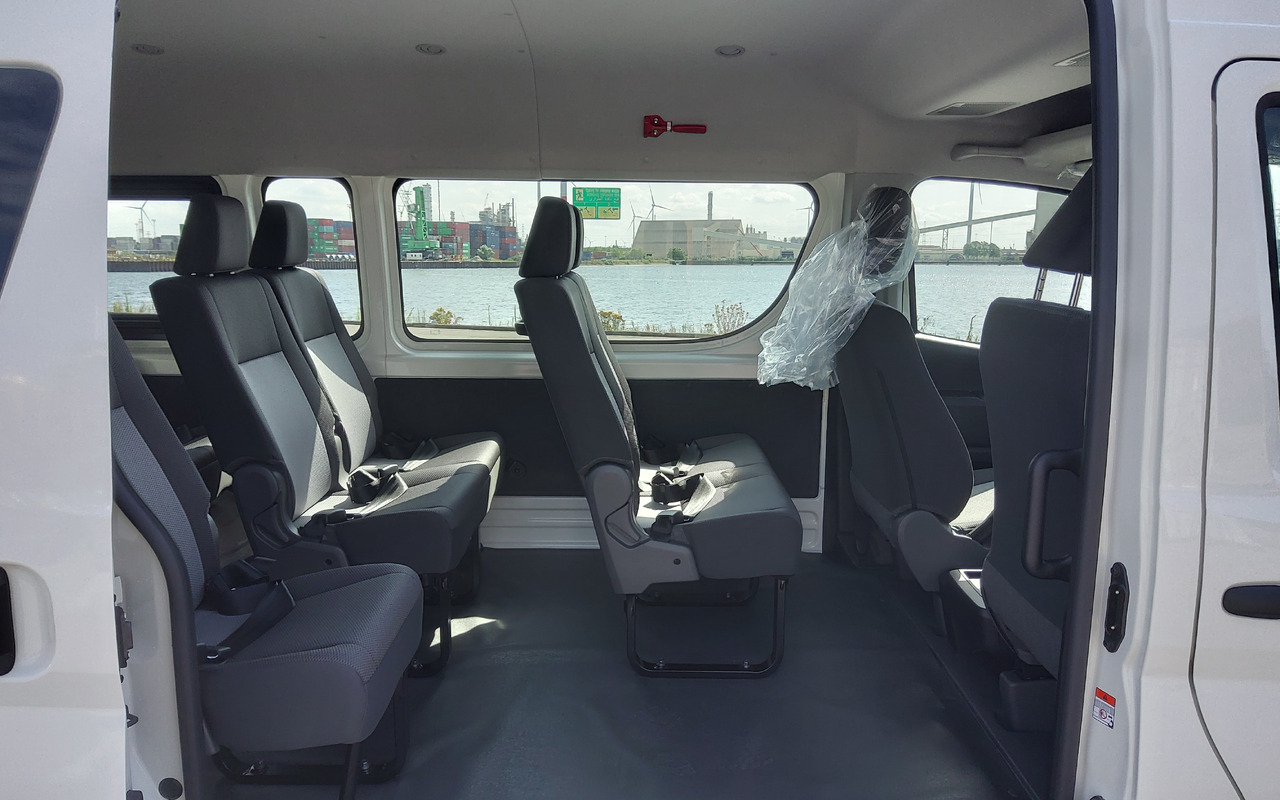 Новий Мікроавтобус, Пасажирський фургон Toyota Hiace HIGH ROOF / TOIT HAUT 3.5L Petrol Manual: фото 12 Новий Мікроавтобус, Пасажирський фургон Toyota Hiace HIGH ROOF / TOIT HAUT 3.5L Petrol Manual: фото 12