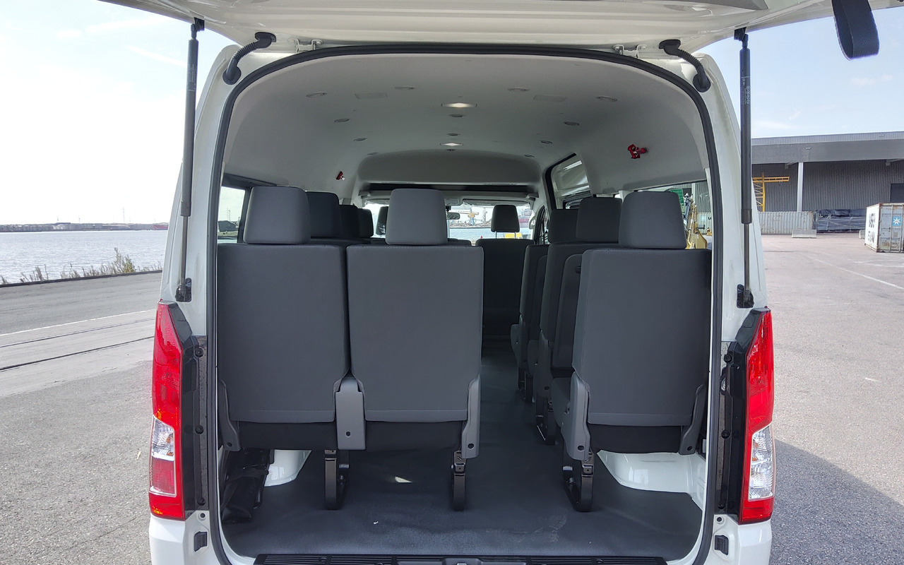 Новий Мікроавтобус, Пасажирський фургон Toyota Hiace HIGH ROOF / TOIT HAUT 3.5L Petrol Manual: фото 10 Новий Мікроавтобус, Пасажирський фургон Toyota Hiace HIGH ROOF / TOIT HAUT 3.5L Petrol Manual: фото 10