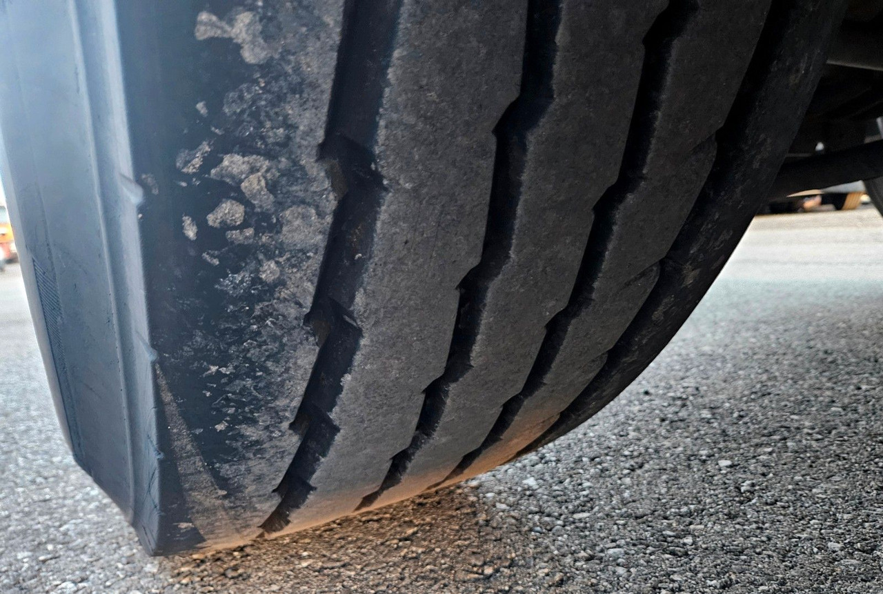 Самоскид вантажівка, Вантажівка з маніпулятором Iveco Trakker 410 6x4-4 EEV Palfinger PK12502 Funk: фото 21