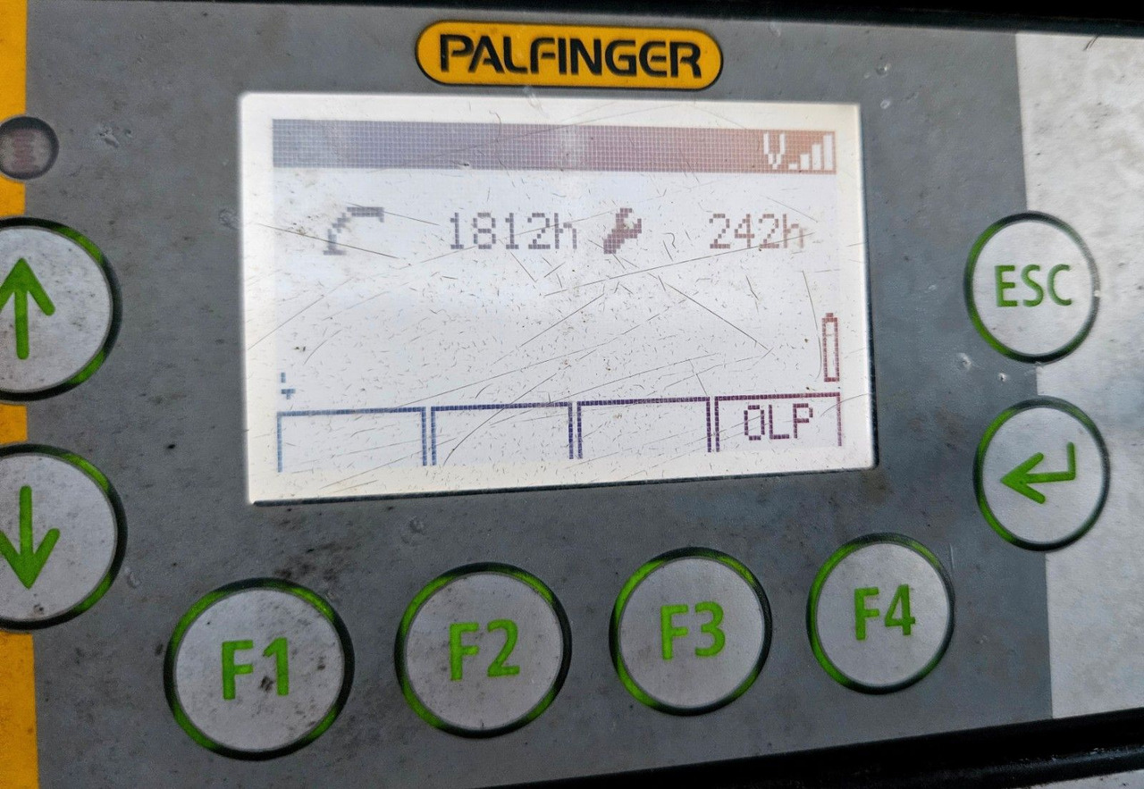 Самоскид вантажівка, Вантажівка з маніпулятором Iveco Trakker 410 6x4-4 EEV Palfinger PK12502 Funk: фото 23