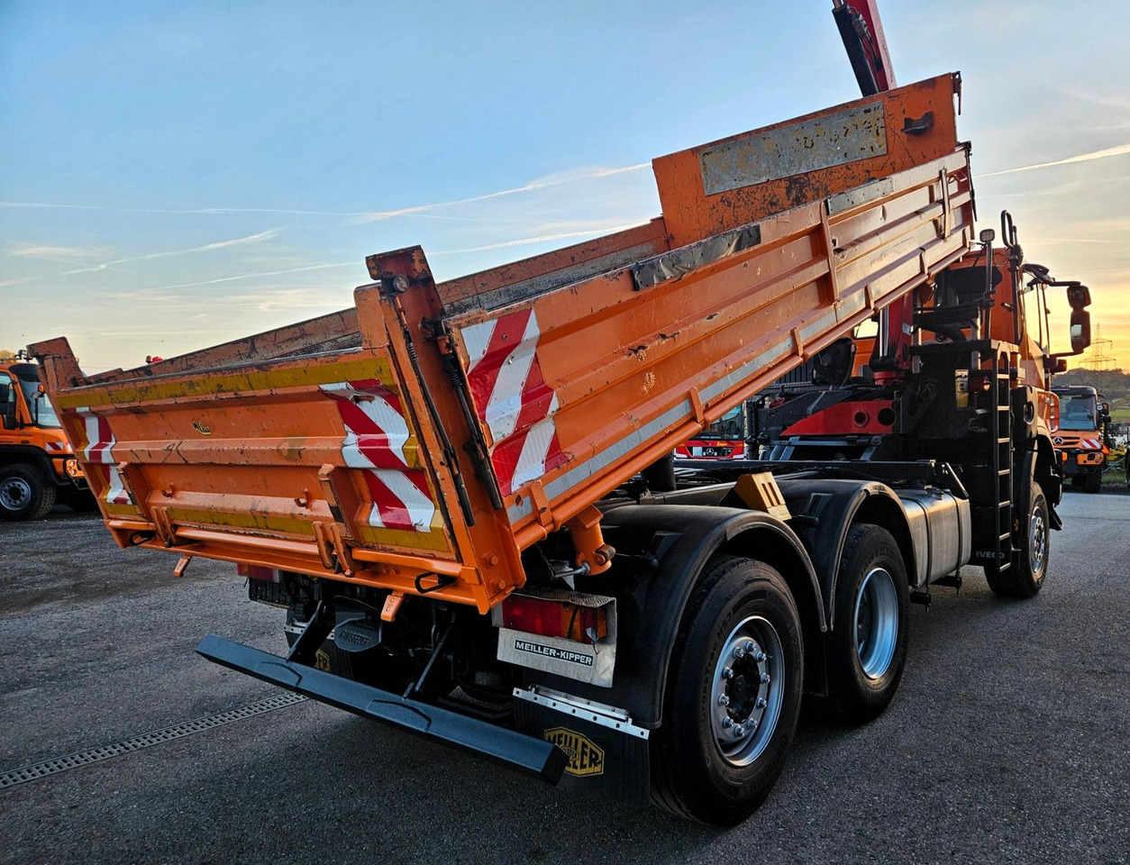 Iveco Trakker 410 6x4-4 EEV Palfinger PK12502 Funk - Самоскид вантажівка, Вантажівка з маніпулятором: фото 4 Iveco Trakker 410 6x4-4 EEV Palfinger PK12502 Funk - Самоскид вантажівка, Вантажівка з маніпулятором: фото 4