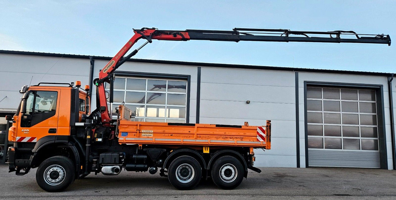 Iveco Trakker 410 6x4-4 EEV Palfinger PK12502 Funk - Самоскид вантажівка, Вантажівка з маніпулятором: фото 3 Iveco Trakker 410 6x4-4 EEV Palfinger PK12502 Funk - Самоскид вантажівка, Вантажівка з маніпулятором: фото 3