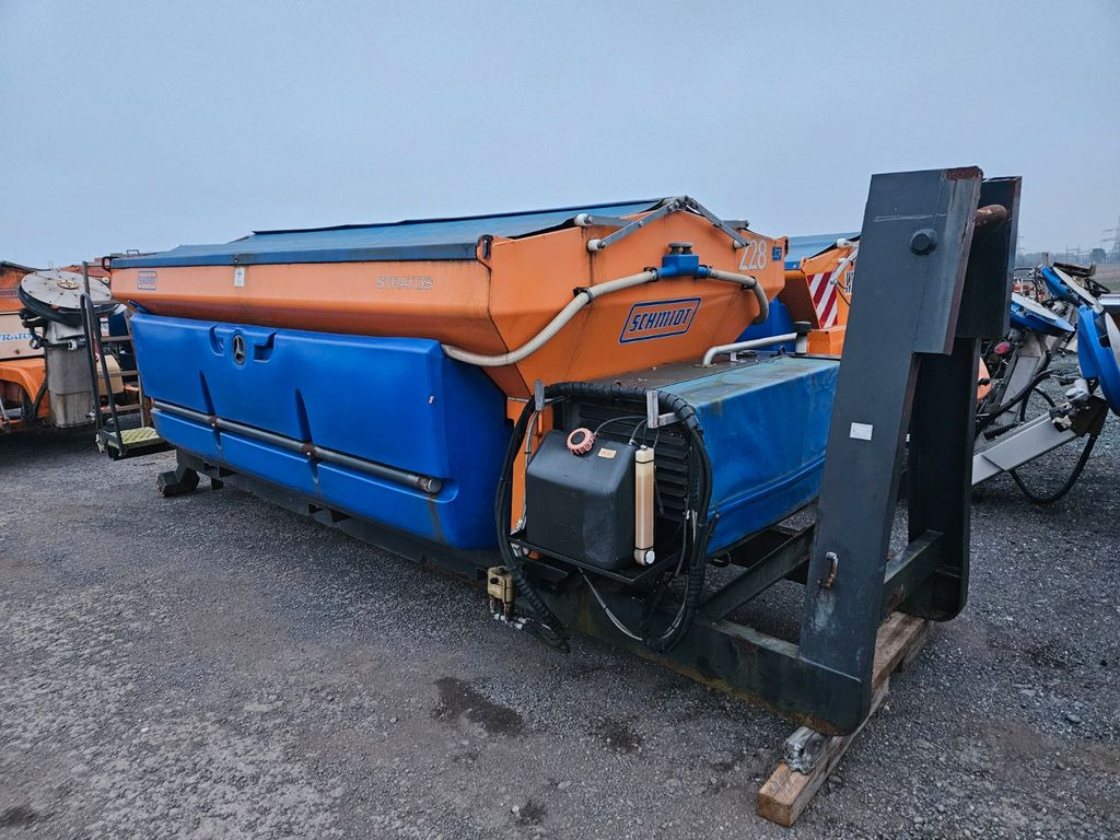 Гаковий мультиліфт вантажівка Schmidt STRATOS S50 Streuer 5m3  Kubota Motor: фото 13