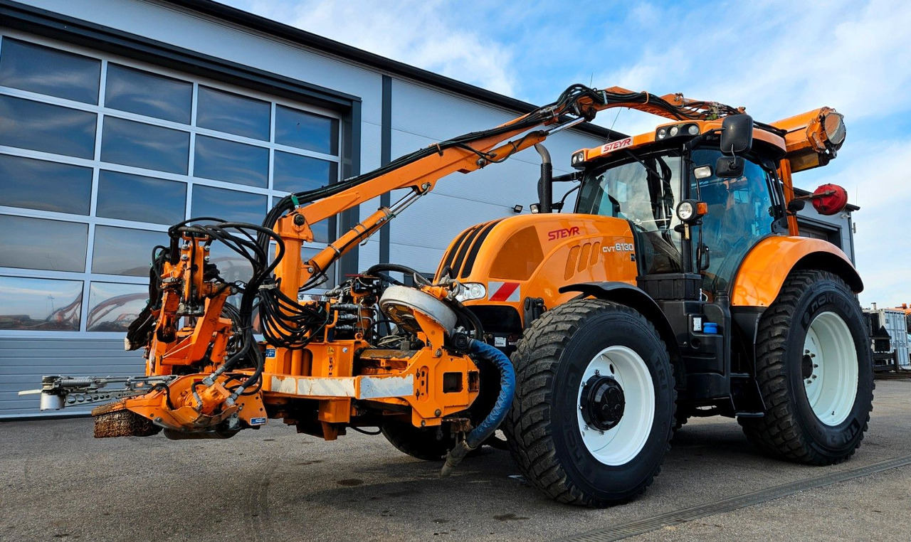 Steyr CVT 6130 Mulag MKM700 Mähkombination Kommunal - Комунальний трактор: фото 1 Steyr CVT 6130 Mulag MKM700 Mähkombination Kommunal - Комунальний трактор: фото 1