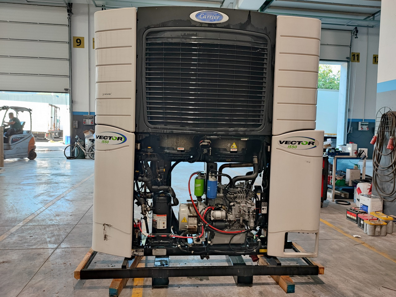 Motore Frigo Carrier Vector 1550 - Холодильна установка: фото 1 Motore Frigo Carrier Vector 1550 - Холодильна установка: фото 1