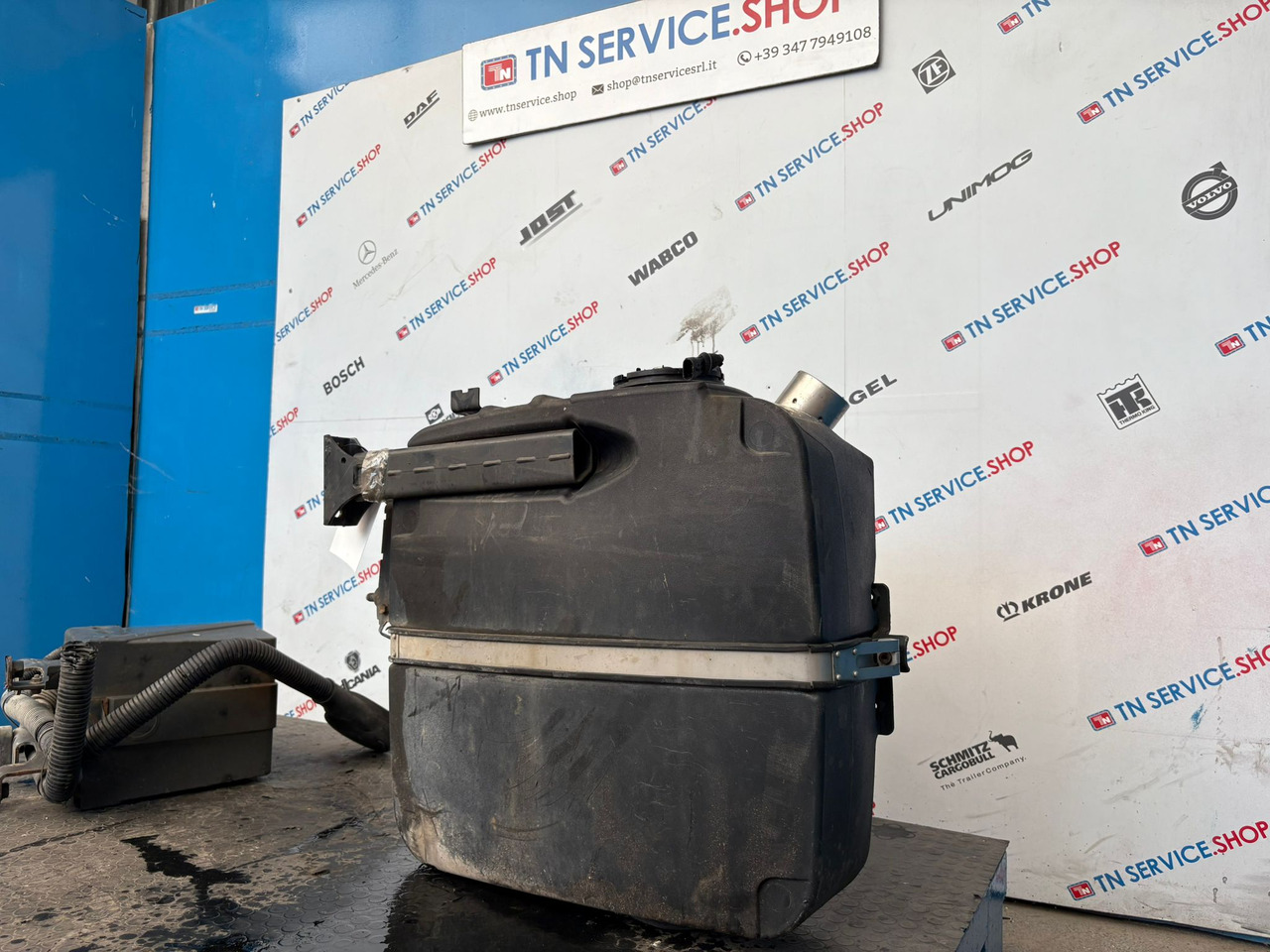 Serbatoio Adblue Iveco - Бак AdBlue в категорії Kомерційні автомобілі: фото 2 Serbatoio Adblue Iveco - Бак AdBlue в категорії Kомерційні автомобілі: фото 2