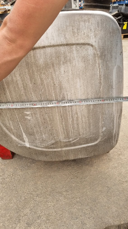 Serbatoio Volvo 570 lt - Паливний бак в категорії Вантажівки: фото 4 Serbatoio Volvo 570 lt - Паливний бак в категорії Вантажівки: фото 4