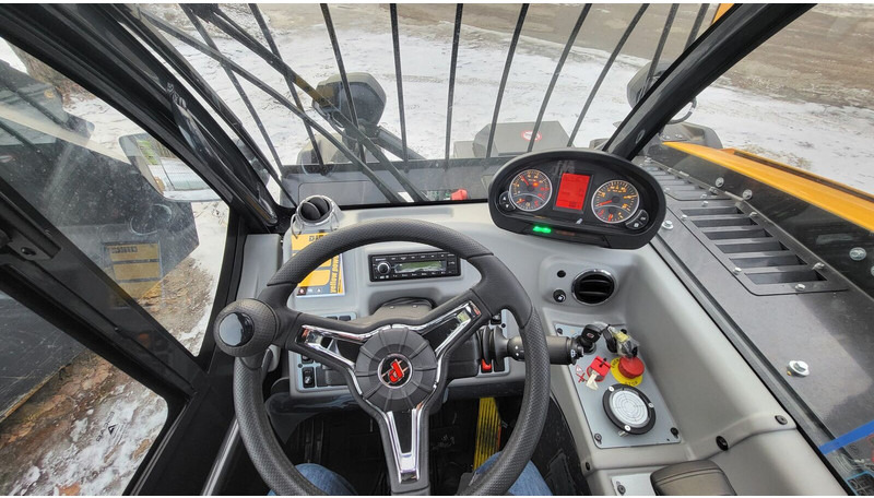 Dieci Mini Agri 20.4 SMART - Навантажувач: фото 2 Dieci Mini Agri 20.4 SMART - Навантажувач: фото 2