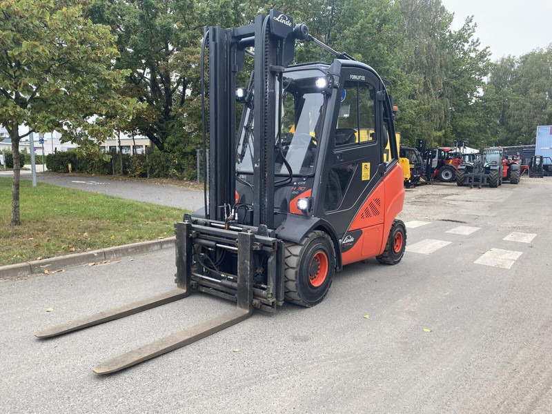 Linde H30D - Дизельний навантажувач: фото 1 Linde H30D - Дизельний навантажувач: фото 1