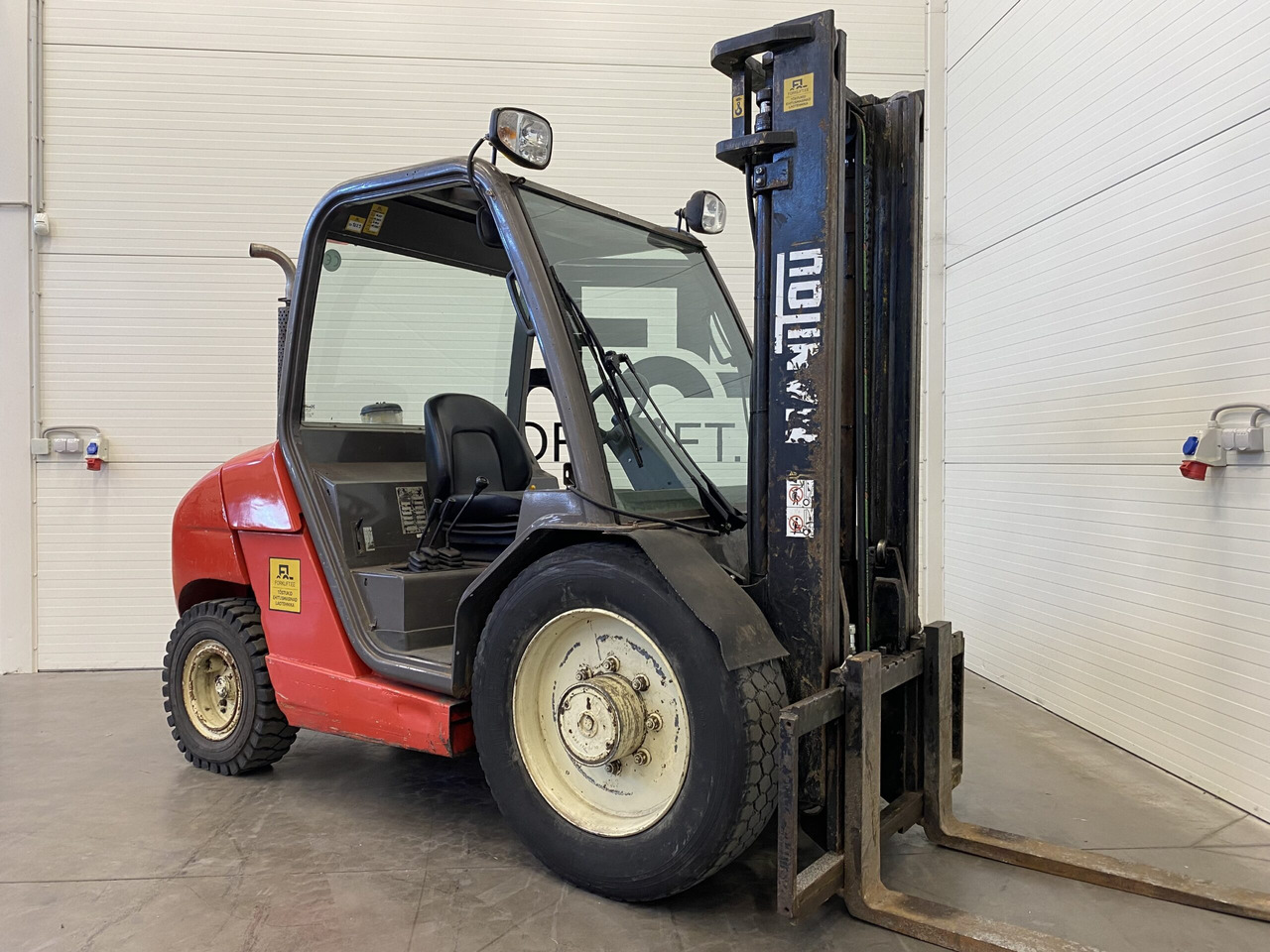 Manitou MSI30D - Дизельний навантажувач: фото 3 Manitou MSI30D - Дизельний навантажувач: фото 3