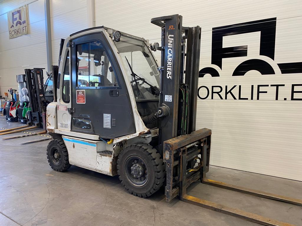 Unicarriers Y1D2A25Q - Дизельний навантажувач: фото 3 Unicarriers Y1D2A25Q - Дизельний навантажувач: фото 3