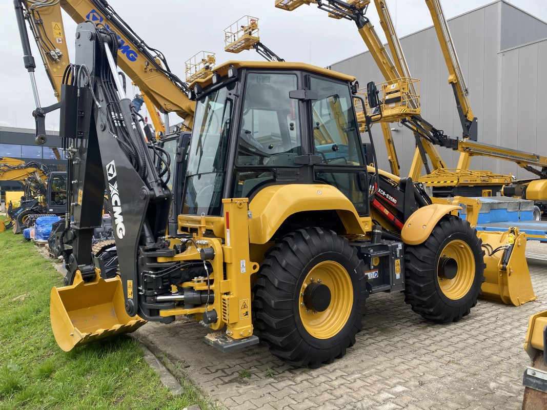 XCMG XC8-S3580 - Екскаватор-навантажувач: фото 2 XCMG XC8-S3580 - Екскаватор-навантажувач: фото 2