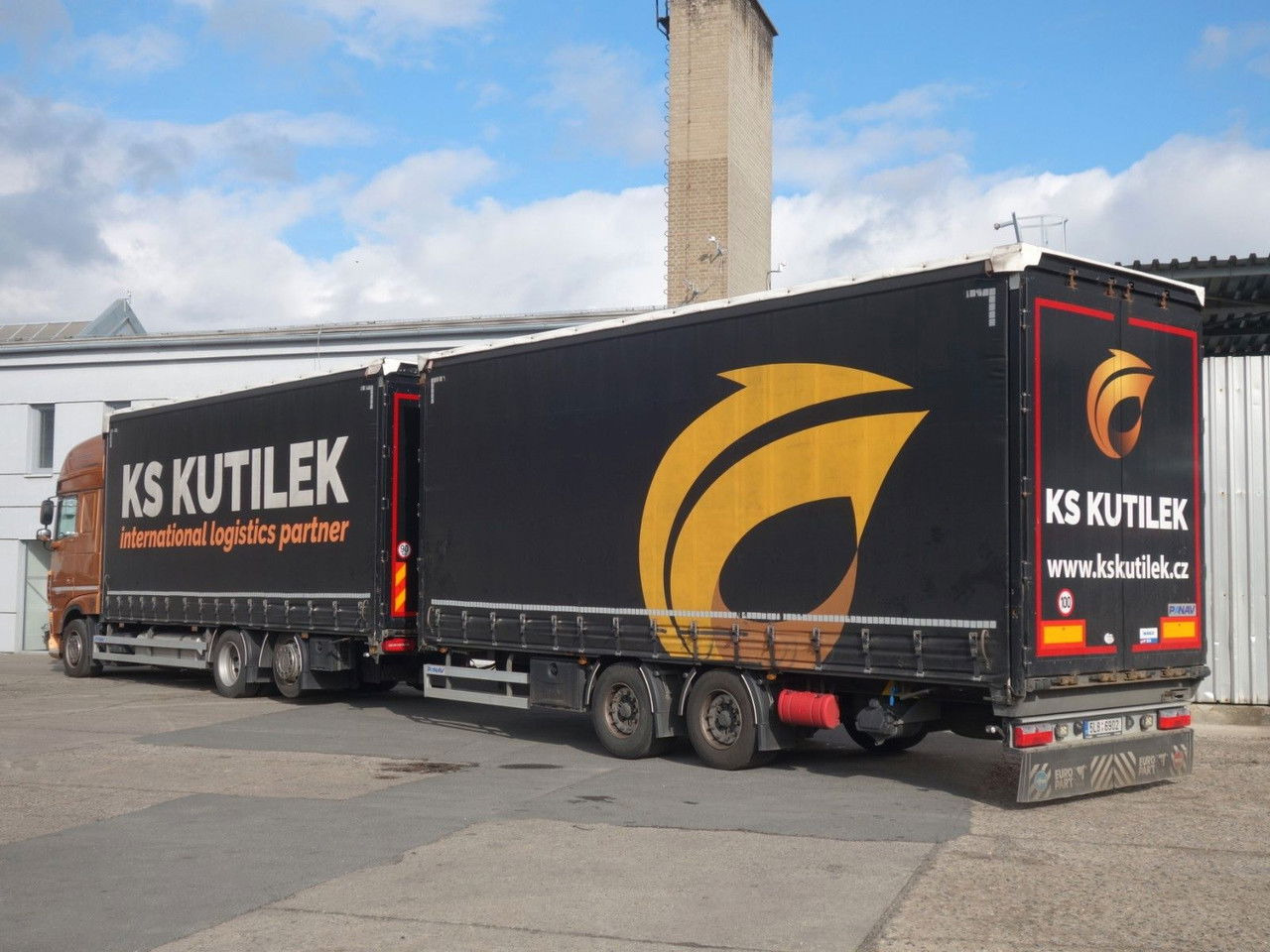 DAF XF 480 SSC, 120 cbm, Durchfahren - Тентована вантажівка: фото 4 DAF XF 480 SSC, 120 cbm, Durchfahren - Тентована вантажівка: фото 4