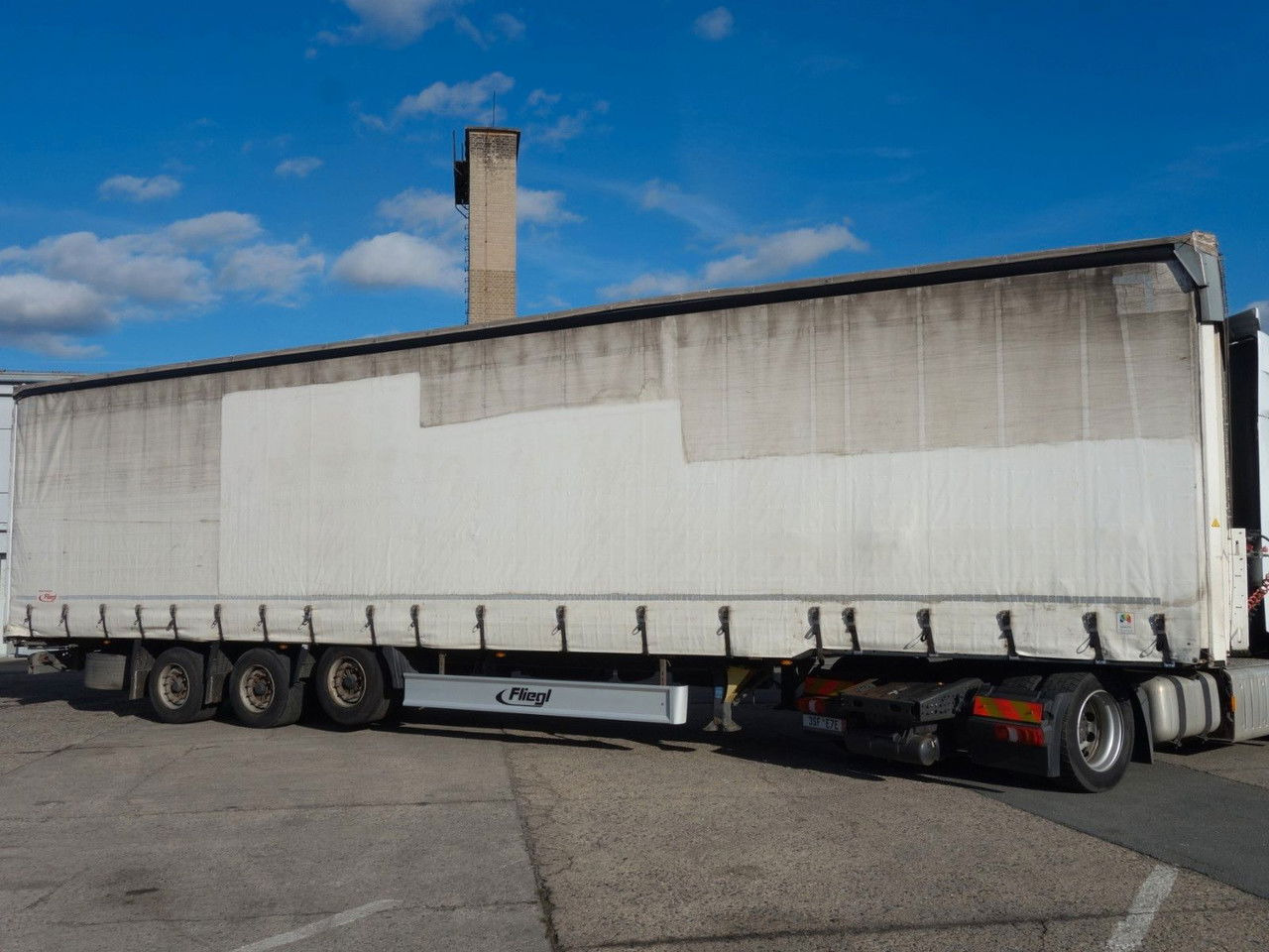 Fliegl SDS 01 Mega , 1xLichtachse - Тентований напівпричіп: фото 5 Fliegl SDS 01 Mega , 1xLichtachse - Тентований напівпричіп: фото 5