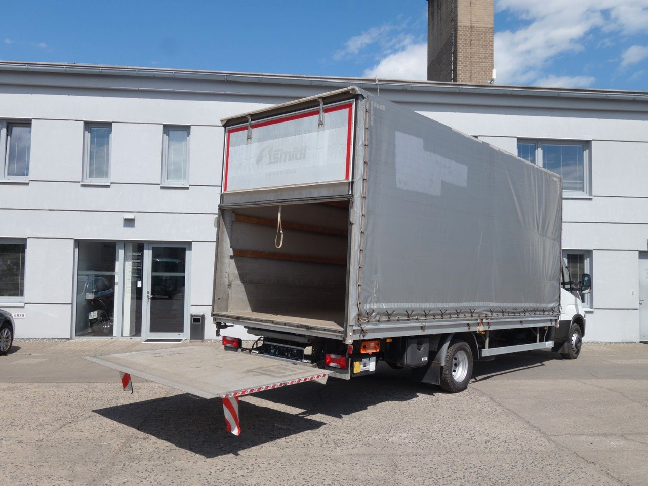Iveco Daily 70C18 mit LBW - Тентований фургон: фото 5 Iveco Daily 70C18 mit LBW - Тентований фургон: фото 5