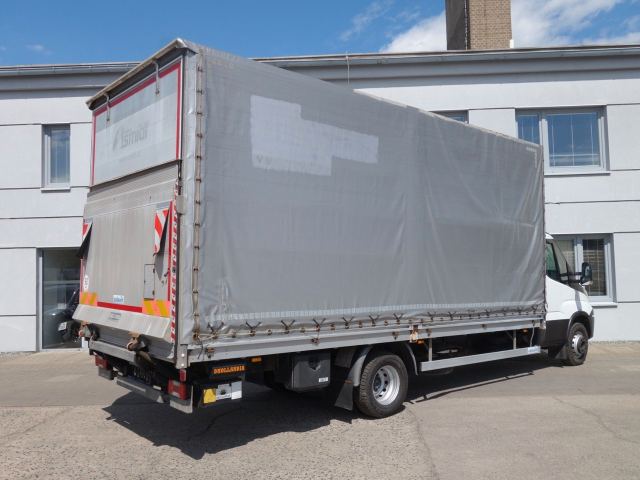Iveco Daily 70C18 mit LBW - Тентований фургон: фото 4 Iveco Daily 70C18 mit LBW - Тентований фургон: фото 4