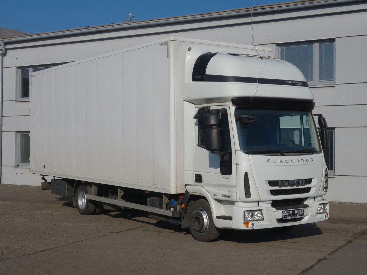 Iveco EuroCargo 75 75E19, 18 Palleten - Вантажівка з закритим кузовом: фото 3 Iveco EuroCargo 75 75E19, 18 Palleten - Вантажівка з закритим кузовом: фото 3