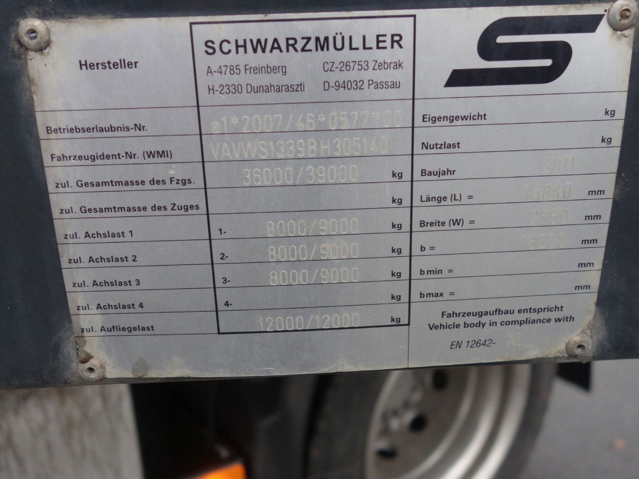 Бортовий напівпричіп/ Платформа Schwarzmüller SPA 3E, SD: фото 18 Бортовий напівпричіп/ Платформа Schwarzmüller SPA 3E, SD: фото 18