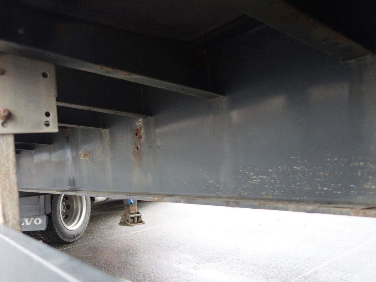 Бортовий напівпричіп/ Платформа Schwarzmüller SPA 3E, SD: фото 11 Бортовий напівпричіп/ Платформа Schwarzmüller SPA 3E, SD: фото 11