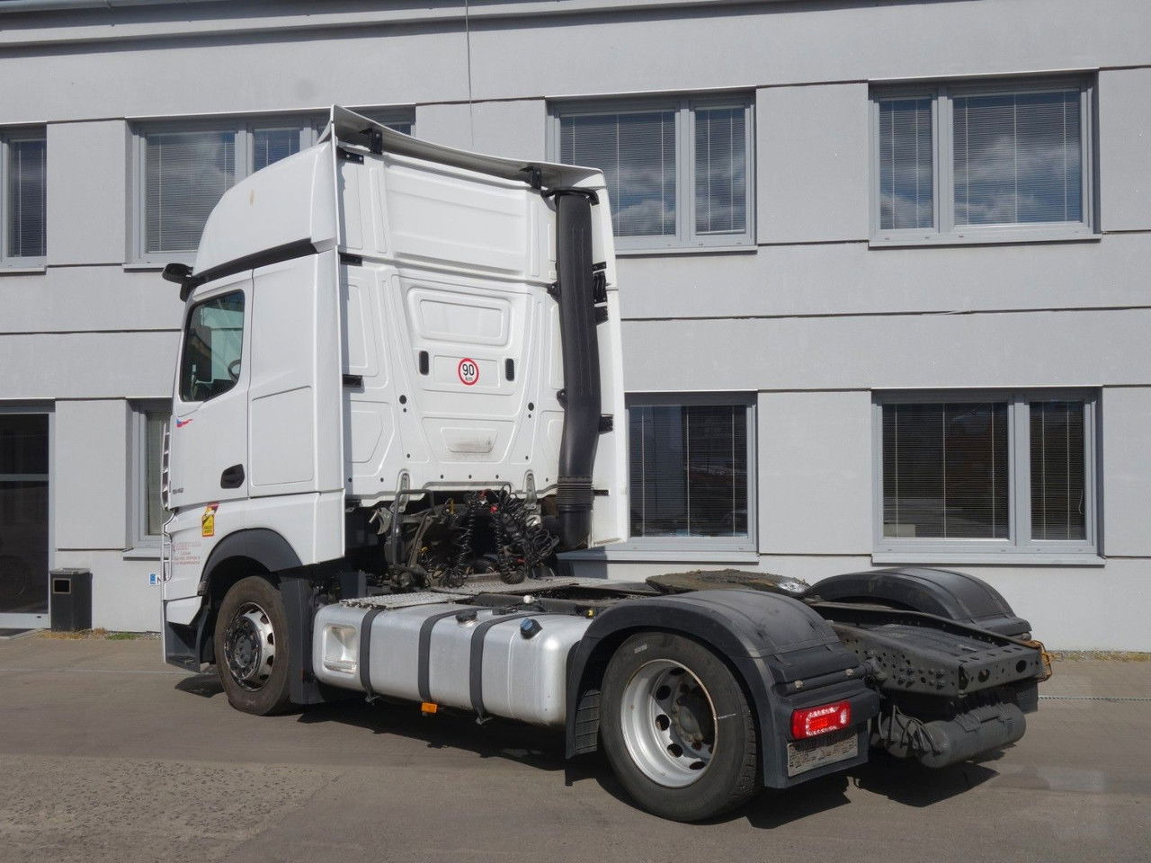 Mercedes-Benz 1848 MP5 Lsnrl, Giga Space, Camera - Тягач: фото 3 Mercedes-Benz 1848 MP5 Lsnrl, Giga Space, Camera - Тягач: фото 3