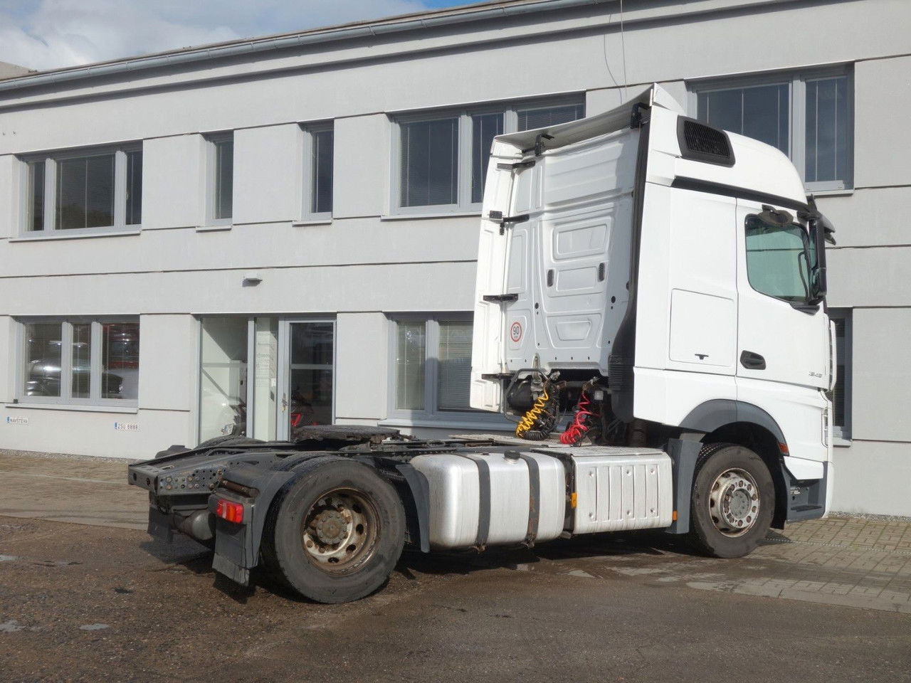 Mercedes-Benz Actros 1845 LS SD, Giga Space - Тягач: фото 4 Mercedes-Benz Actros 1845 LS SD, Giga Space - Тягач: фото 4