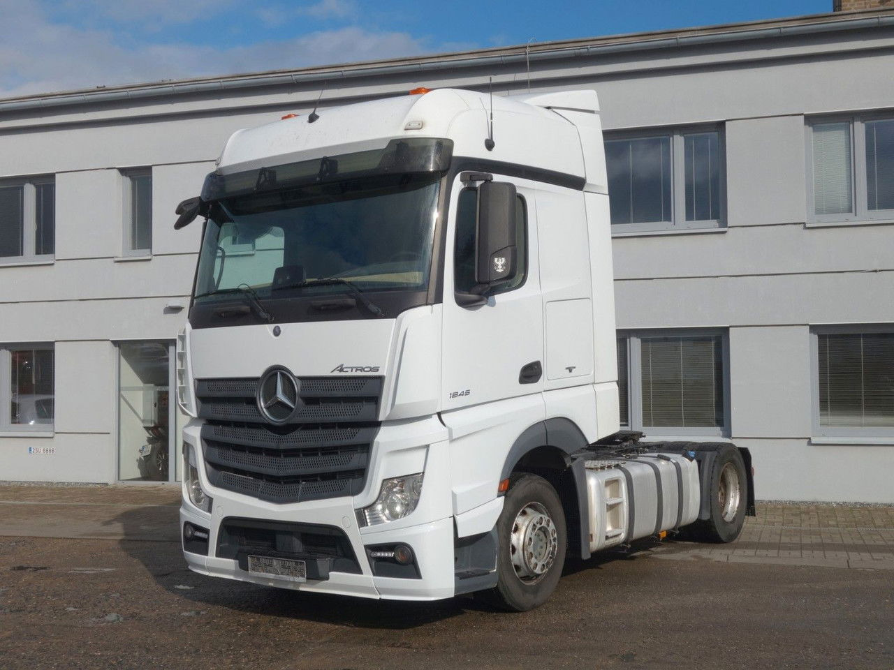 Mercedes-Benz Actros 1845 LS SD, Giga Space - Тягач: фото 1 Mercedes-Benz Actros 1845 LS SD, Giga Space - Тягач: фото 1