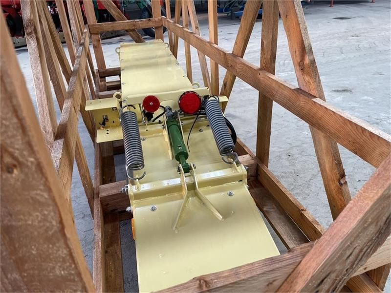 Krone BIG X  - Техніка для сінозаготівлі: фото 3 Krone BIG X  - Техніка для сінозаготівлі: фото 3